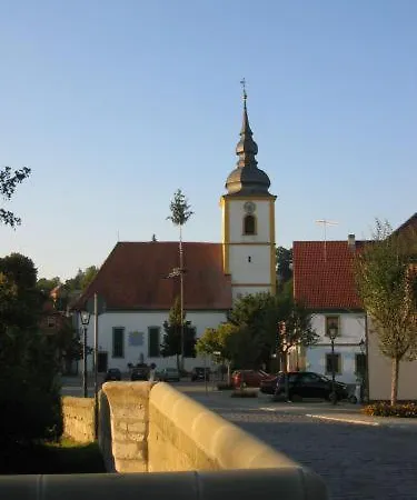 Zur Krone Penzion Burghaslach